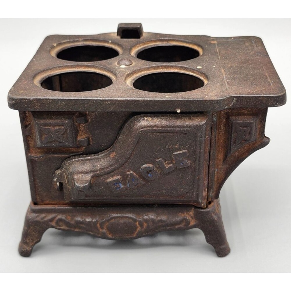 Vintage Eagle Cast Iron Toy Stove Missing Parts Miniature 4.75" x 4.00"